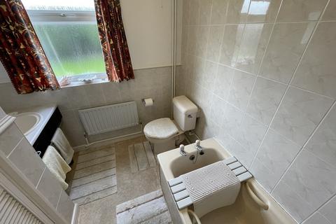 2 Swindale, Bedford, MK41 7TT