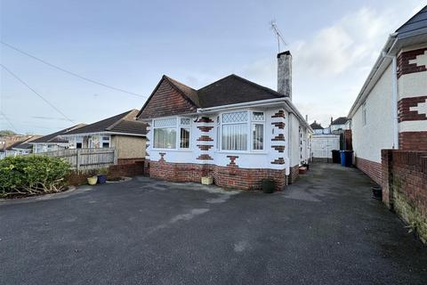 2 bedroom detached bungalow to rent, Jackson Road, Poole BH12