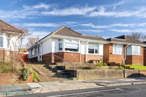 3 bedroom detached house to rent, Thornhill Rise, Brighton BN41