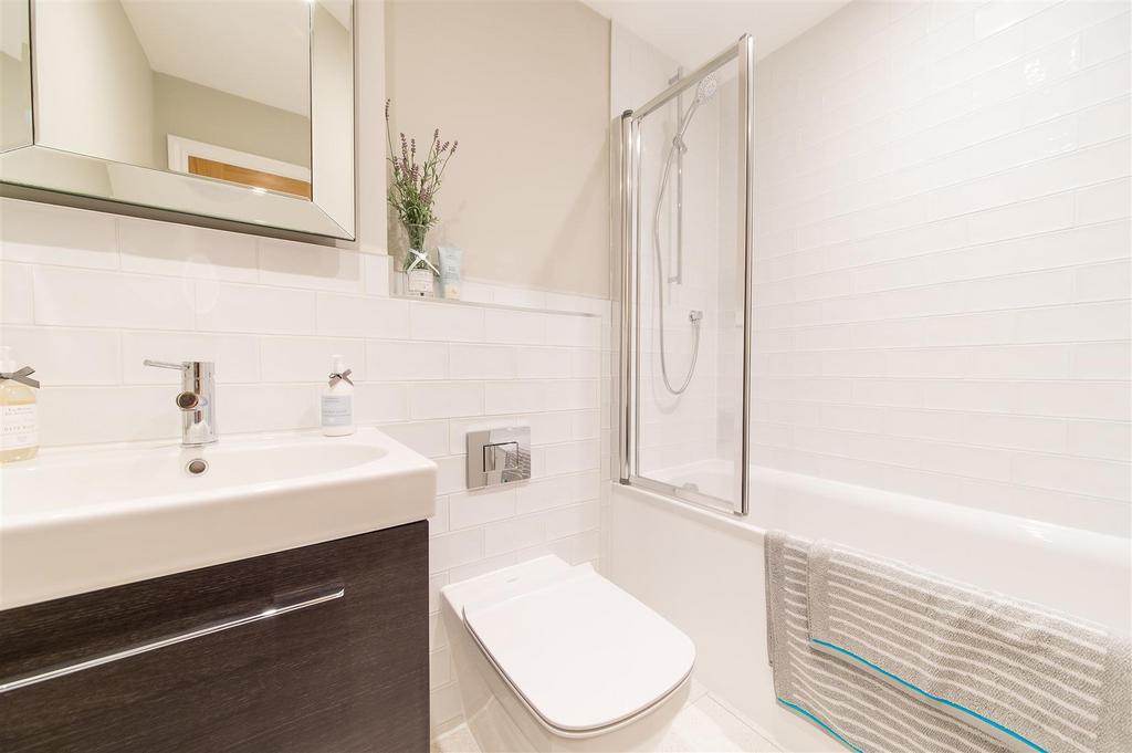 Bathroom.JPG