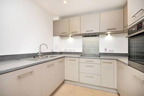 1 bedroom flat to rent, Atkins Square, Hackney Downs, London, E8