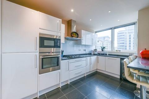 3 bedroom flat for sale, Chelsea Crescent, Chelsea, London, SW10