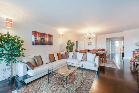 3 bedroom flat for sale, Chelsea Crescent, Chelsea, London, SW10