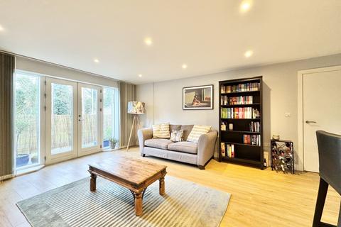 2 bedroom flat for sale, Brookside Court, Brook Street, Tring HP23