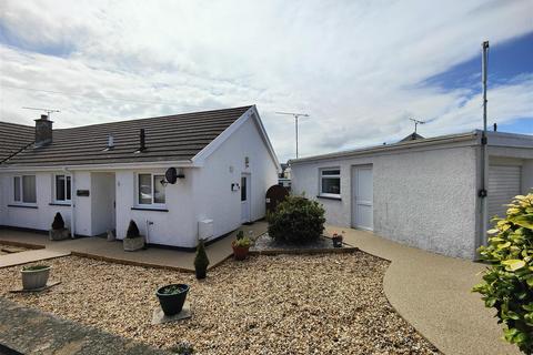 2 bedroom semi-detached bungalow for sale, 2 Frondeg, Brodog Terrace, Fishguard