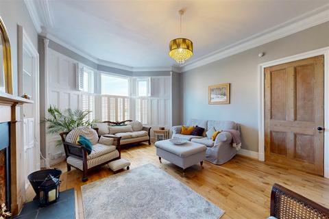 3 bedroom terraced house for sale, Crieff Road, Perth