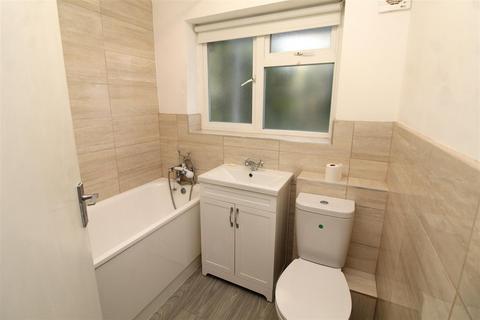 10 Highview Close, Potters Bar, EN6 5PF