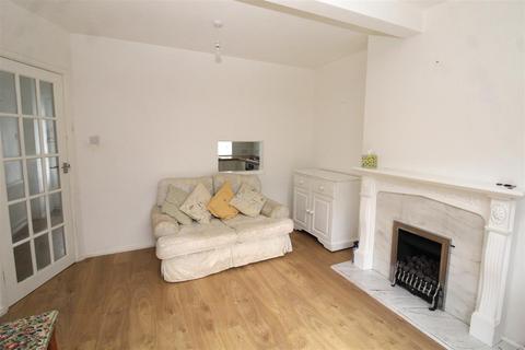 10 Highview Close, Potters Bar, EN6 5PF