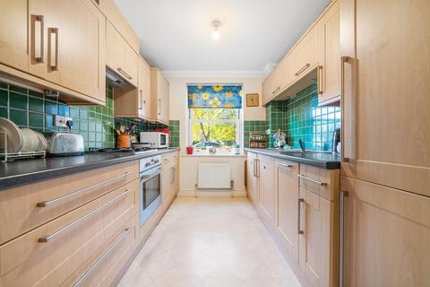 2 bedroom flat for sale, Croxted Road, SE21