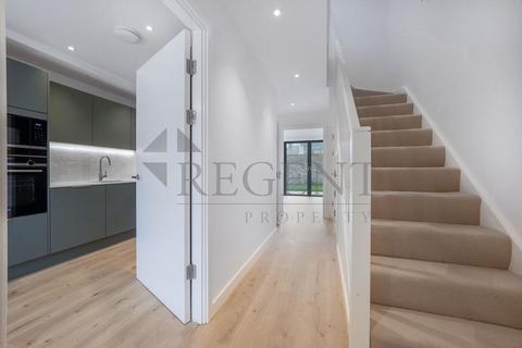 3 bedroom townhouse to rent, Twenty Three West, Felix Rd, W13