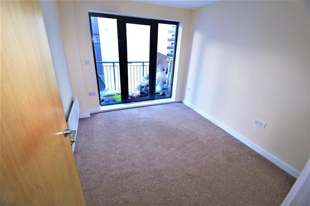 Runnel Court IG11