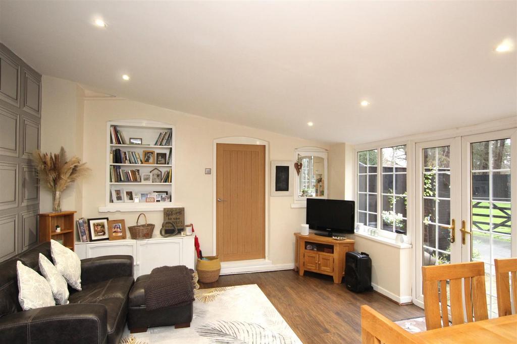Garden Room.JPG