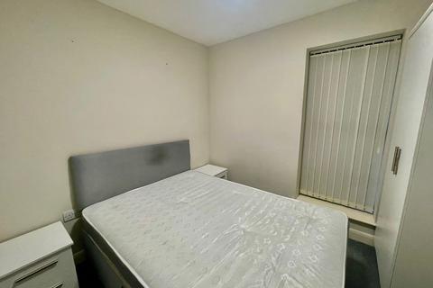 2 bedroom flat to rent, Skinner Lane, Leeds, West Yorkshire, LS7