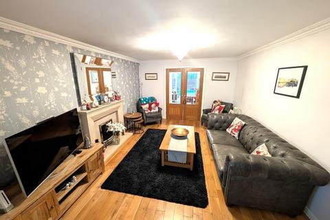 4 bedroom detached house for sale, O'neill Drive, Peterlee, County Durham, SR8 5UD