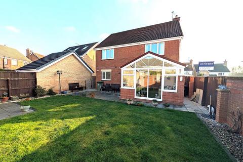 4 bedroom detached house for sale, O'neill Drive, Peterlee, County Durham, SR8 5UD