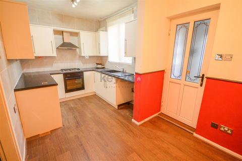 2 bedroom end of terrace house for sale, Woodthorpe Road, Sheffield, S13