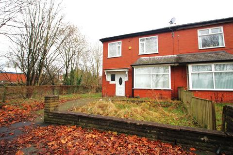 3 bedroom semi-detached house to rent, Brocklehurst Avenue, Bury, BL9