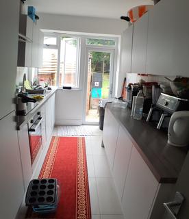 3 bedroom semi-detached house to rent, Brentfield Gardens, London NW2