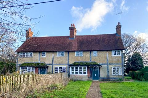 3 bedroom semi-detached house to rent, Dorking Road, Warnham