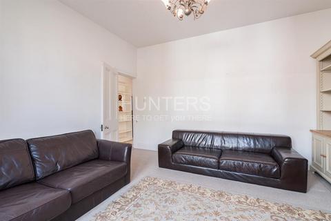 2 bedroom flat to rent, Mill Lane, London, NW6