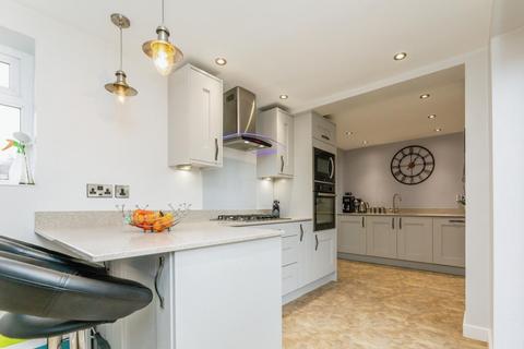 5 bedroom semi-detached house for sale, Park View Road, Chapeltown, Sheffield