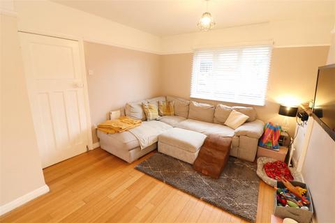 2 bedroom end of terrace house for sale, Pytchley Road, Rushden NN10