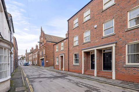 4 bedroom terraced house for sale, Banks Street, Horncastle, LN9