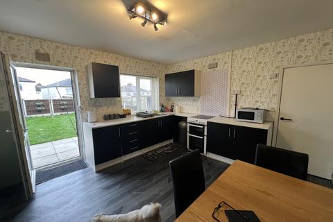 3 bedroom semi-detached house for sale, Davis Road, Doncaster, South Yorkshire