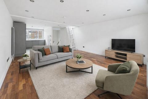2 bedroom penthouse to rent, Earlham Street, Covent Garden,  WC2H