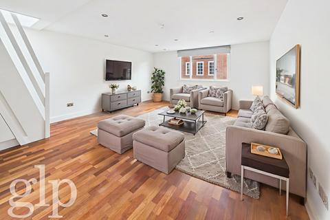2 bedroom penthouse to rent, Earlham Street, Covent Garden,  WC2H