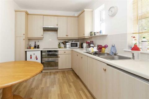 2 bedroom flat to rent, Milk Yard, London E1W