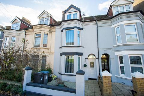 4 bedroom terraced house for sale, Buckland Avenue, Dover, CT16