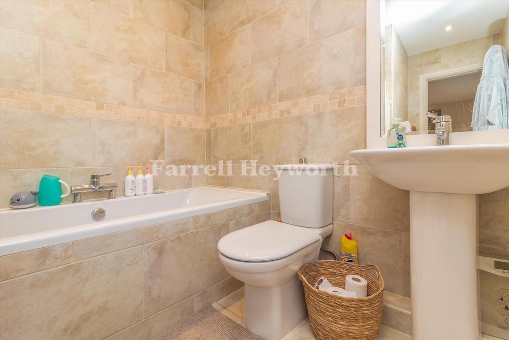 En Suite Bathroom