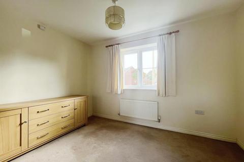 4 bedroom semi-detached house to rent, Stonechat Green, Bristol BS20