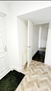 1 bedroom flat to rent, York Road,