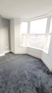 1 bedroom flat to rent, York Road,