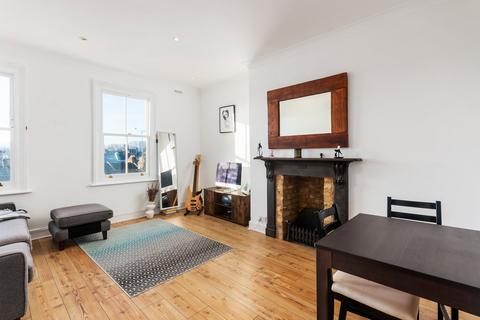 2 bedroom flat to rent, Irving Road, London W14