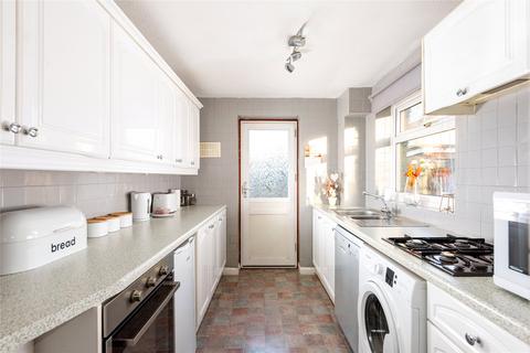 3 bedroom semi-detached house for sale, Chicheley Street, Newport Pagnell, Buckinghamshire, MK16