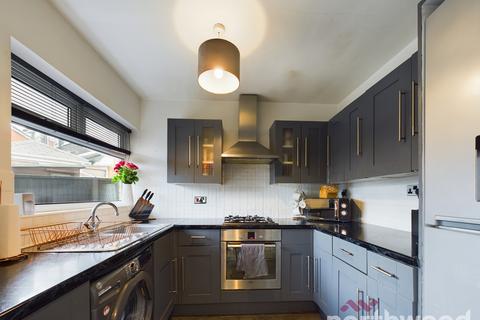 16 Aylesbury Crescent, Hindley Green, Wigan, WN2 4TY