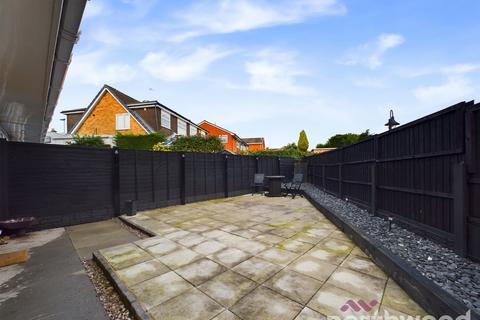 16 Aylesbury Crescent, Hindley Green, Wigan, WN2 4TY