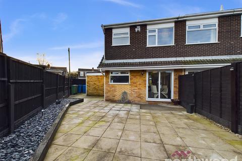 16 Aylesbury Crescent, Hindley Green, Wigan, WN2 4TY