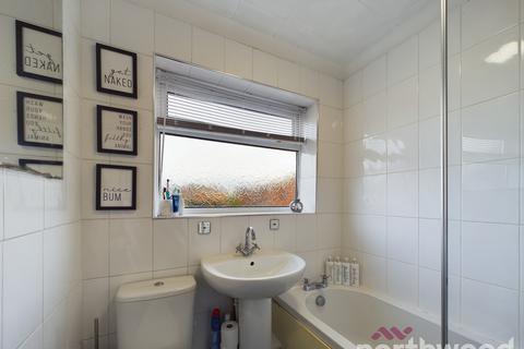 16 Aylesbury Crescent, Hindley Green, Wigan, WN2 4TY