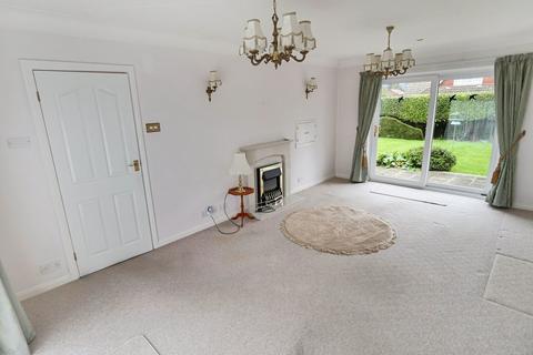 35 Wattendon Road, Kenley, CR8 5LW