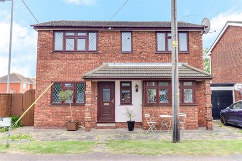 5 bedroom detached house for sale, Chapman Road, Canvey Island SS8