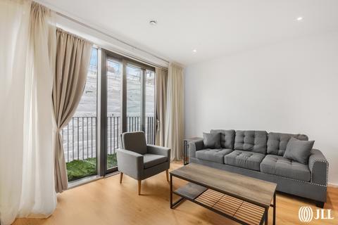 1 bedroom apartment to rent, New Mill Road London SW11