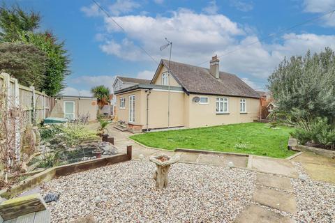 4 bedroom detached house for sale, Labworth Road, Canvey Island SS8