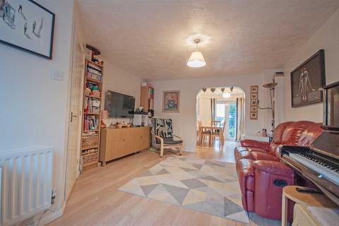 4 bedroom semi-detached house for sale, Crushton Place, Chelmsford