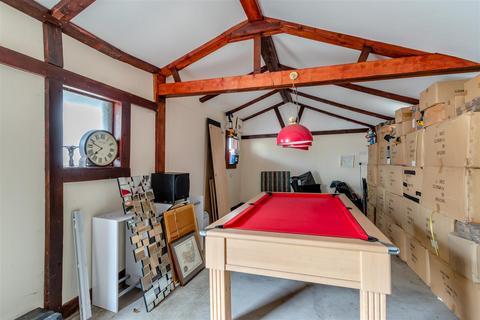 5 bedroom bungalow for sale, Headcorn Road, Sutton Valence, Maidstone