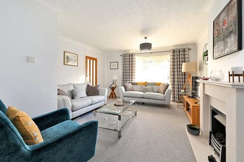 3 bedroom semi-detached house for sale, Farm Road, Camberley GU16