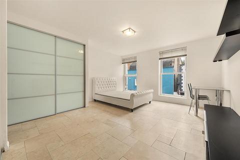 Studio for sale, Battersea Church Road, SW11
